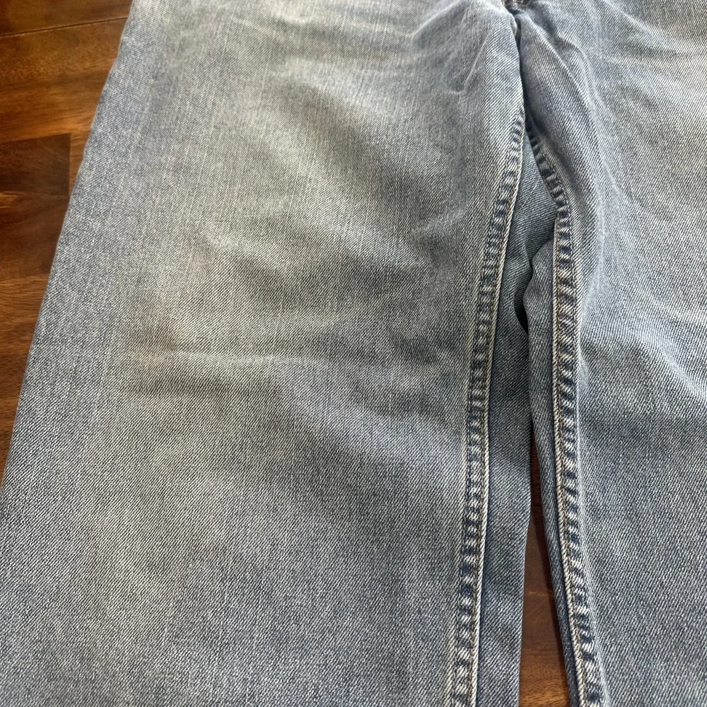Vintage Levi's 550 Relaxed Fit Jeans Men's Size 40x34 Distressed